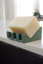 Load image into Gallery viewer, Silicone Draining Soap Dish