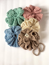 Load image into Gallery viewer, Shower Flower "loofah"