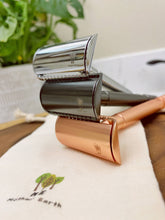 Load image into Gallery viewer, Reusable Double Edge Safety Razor
