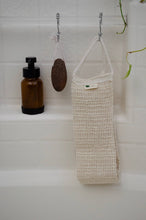 Load image into Gallery viewer, Sisal Back Scrubbing Strap | Sustainable Materials
